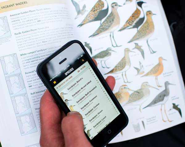 Boucher presents his birding guides. Photo © Dave Lauridsen for The Nature Conservancy 