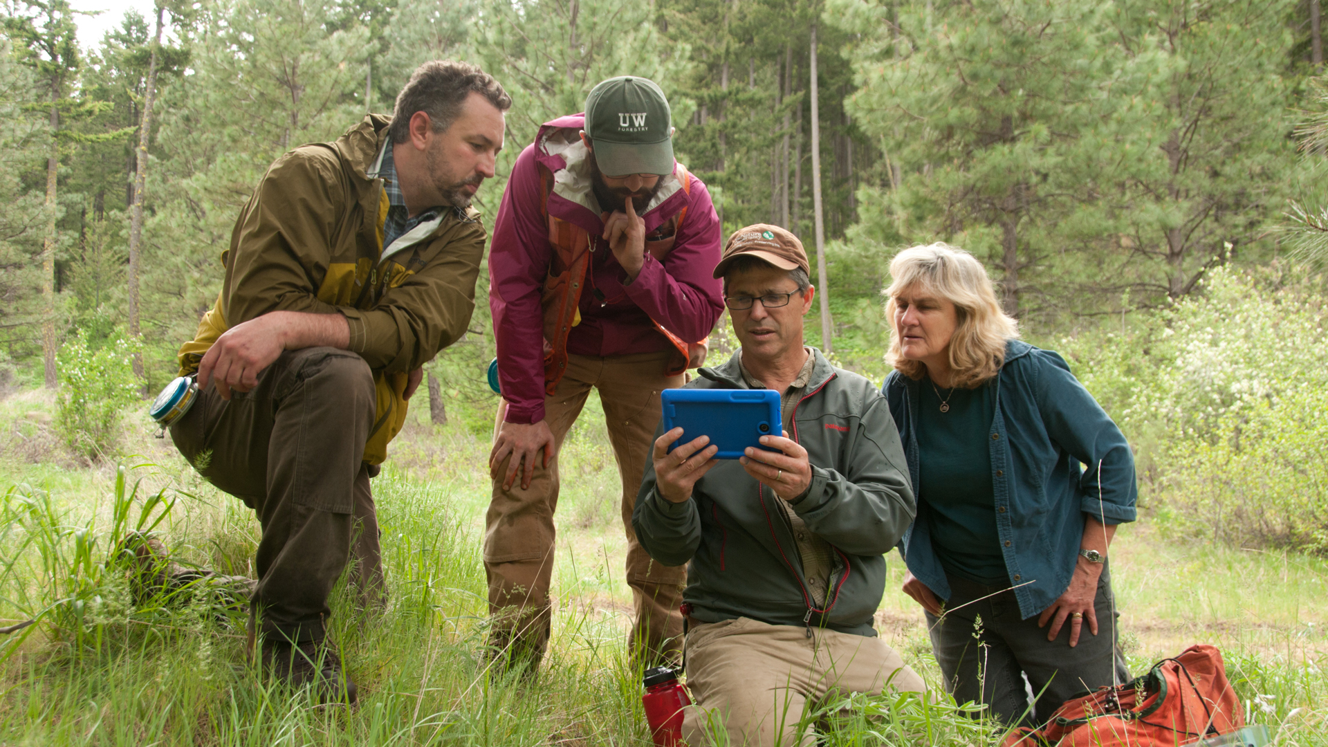 Foresters practice using the QuickMap app. Photo © The Nature Conservancy (Hannah Letinich)