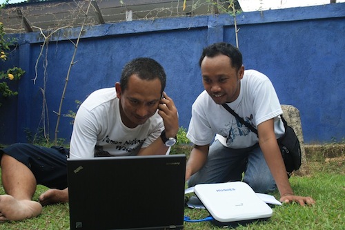 Purwanto & Ismu testing satellite phone